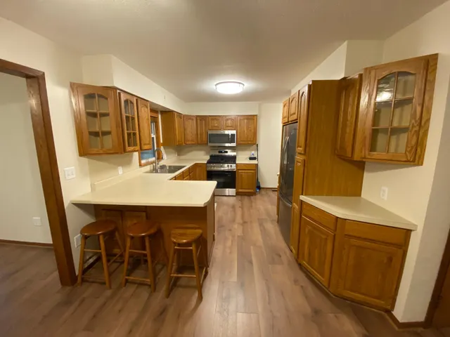 $194,900 | 220 South 2nd Street, Bird Island, MN 55310