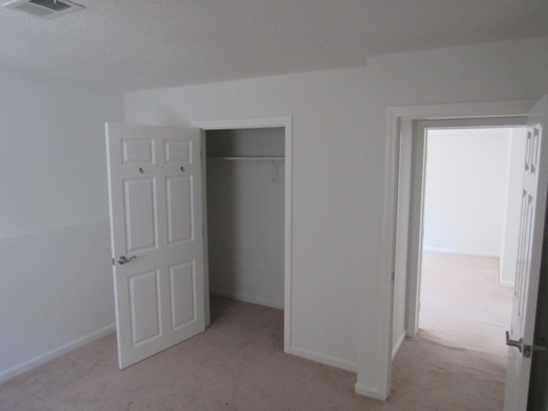526 Third Street, Unit 4 Fall River, MA 02721 - Photo 9 of 11 a view of room