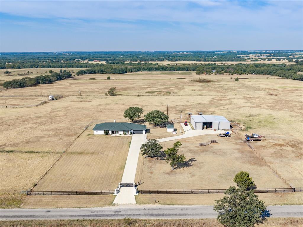 3914 Alamo Road Bowie, TX 76230 - Photo 25 of 40 Gallery Image 25