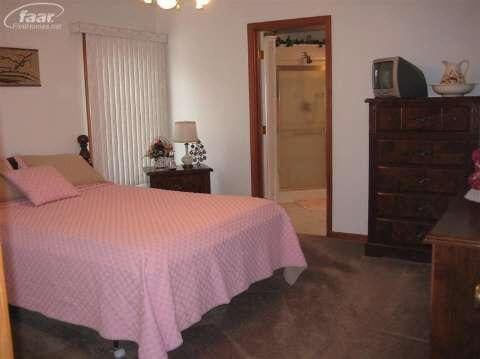 9110 Center Road Fenton, MI 48430 - Photo 15 of 24 20265524-14.JPG