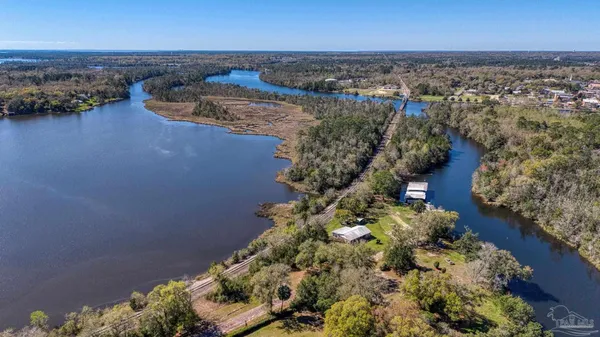 $615,000 | 7001 Old Spanish Trail, Milton, FL 32583