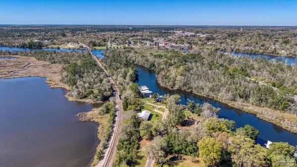 $615,000 | 7001 Old Spanish Trail, Milton, FL 32583