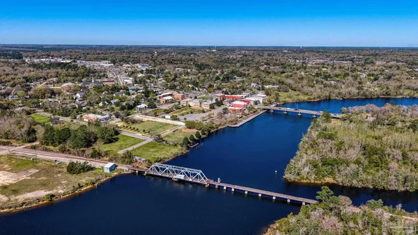 $615,000 | 7001 Old Spanish Trail, Milton, FL 32583