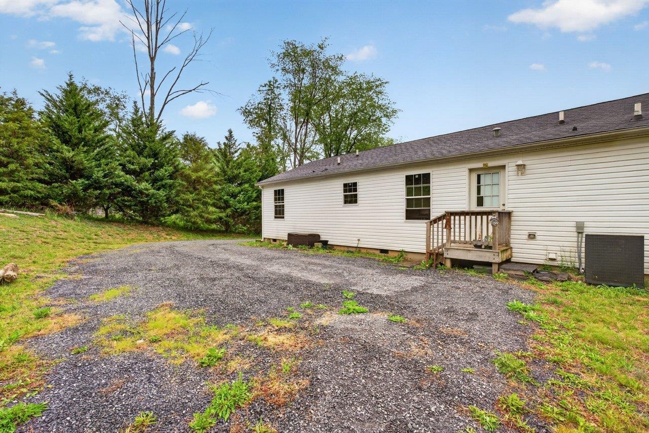 16229 North Mountain Road Broadway, VA 22815 - Photo 34 of 41