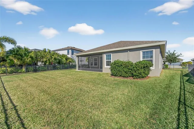 $474,900 | 5427 Silver Sun Drive, Apollo Beach, FL 33572