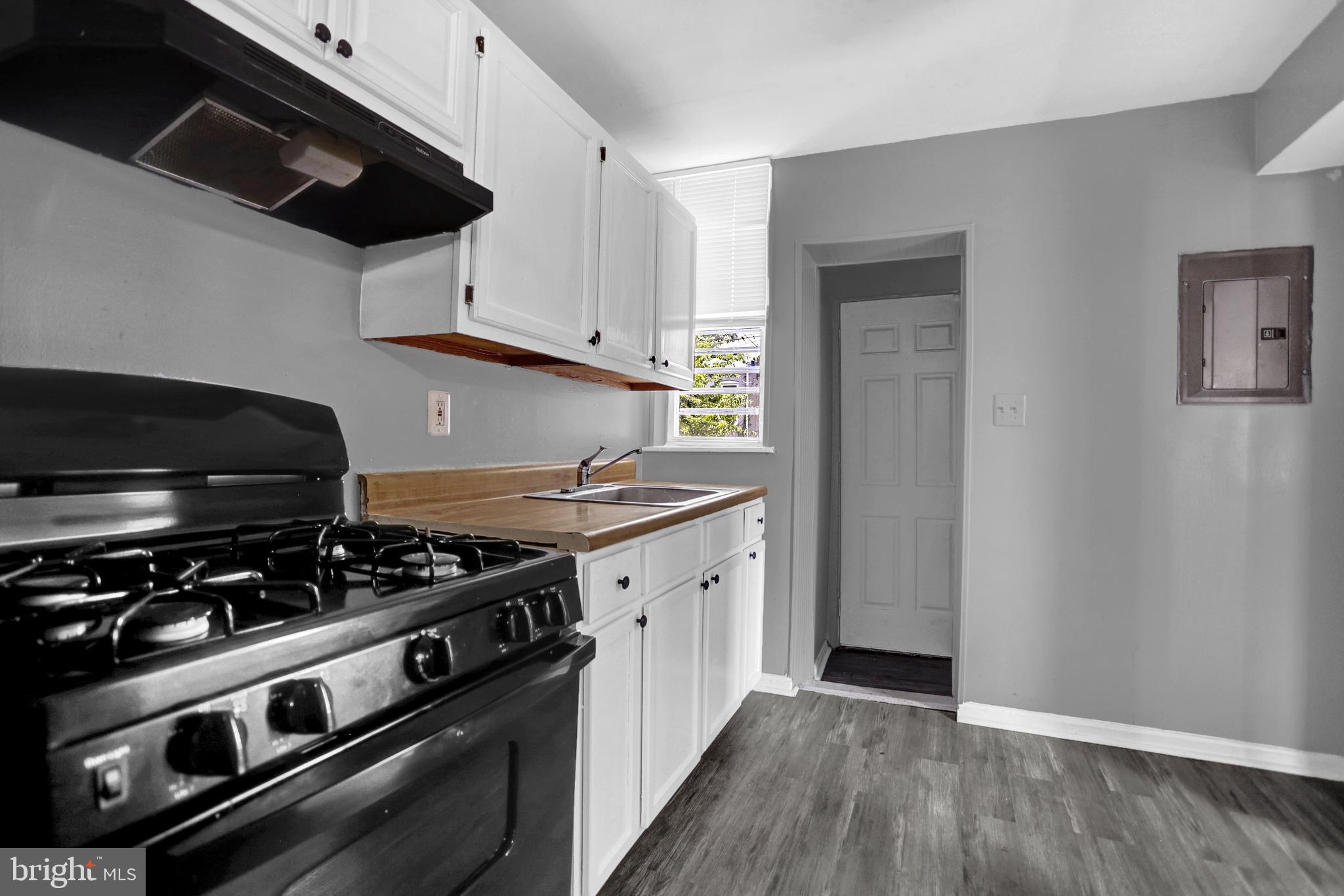 1501 North Payson Street Baltimore, MD 21217 - Photo 11 of 41 Kitchen