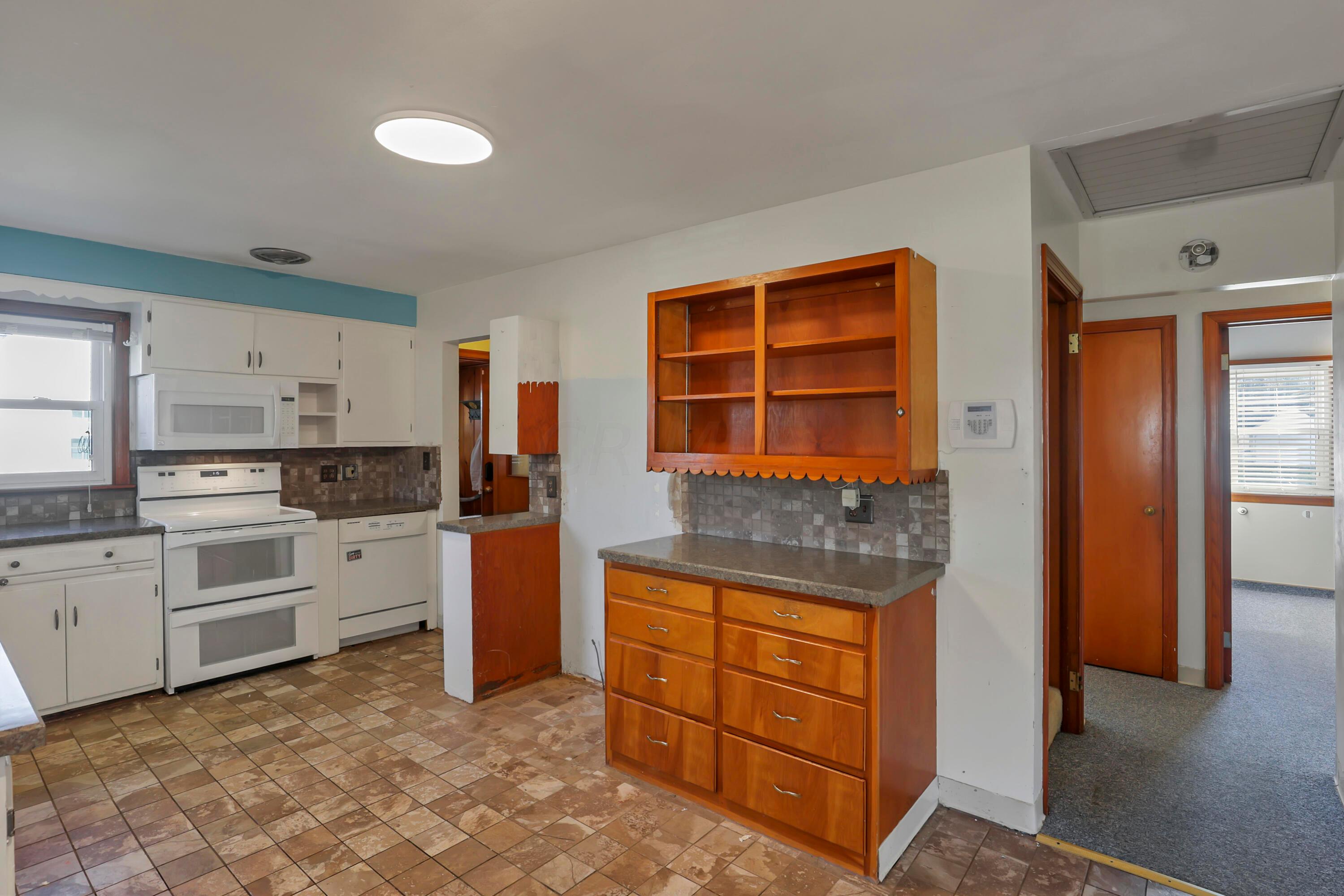 868 Pleasantville Road Lancaster, OH 43130 - Photo 25 of 63 0N4A0689