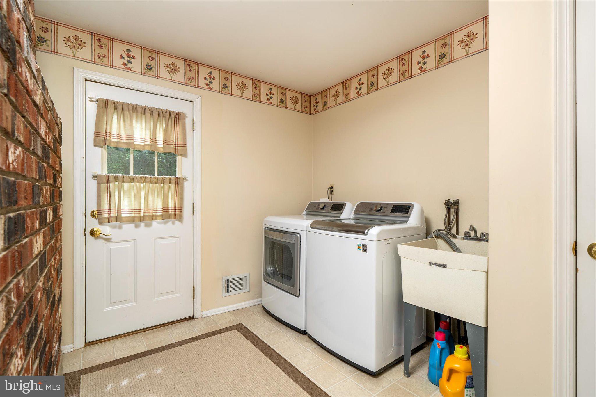 77 Maple Stream Road Hightstown, NJ 08520 - Photo 11 of 33