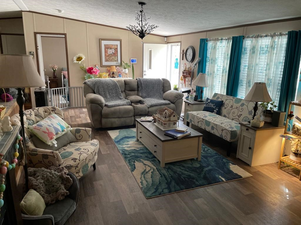 6635 June Burn Road Manning, SC 29102 - Photo 2 of 12 Gallery Image 2