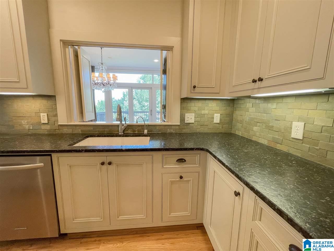 4944 Altamont Road South Birmingham, AL 35222 - Photo 10 of 34