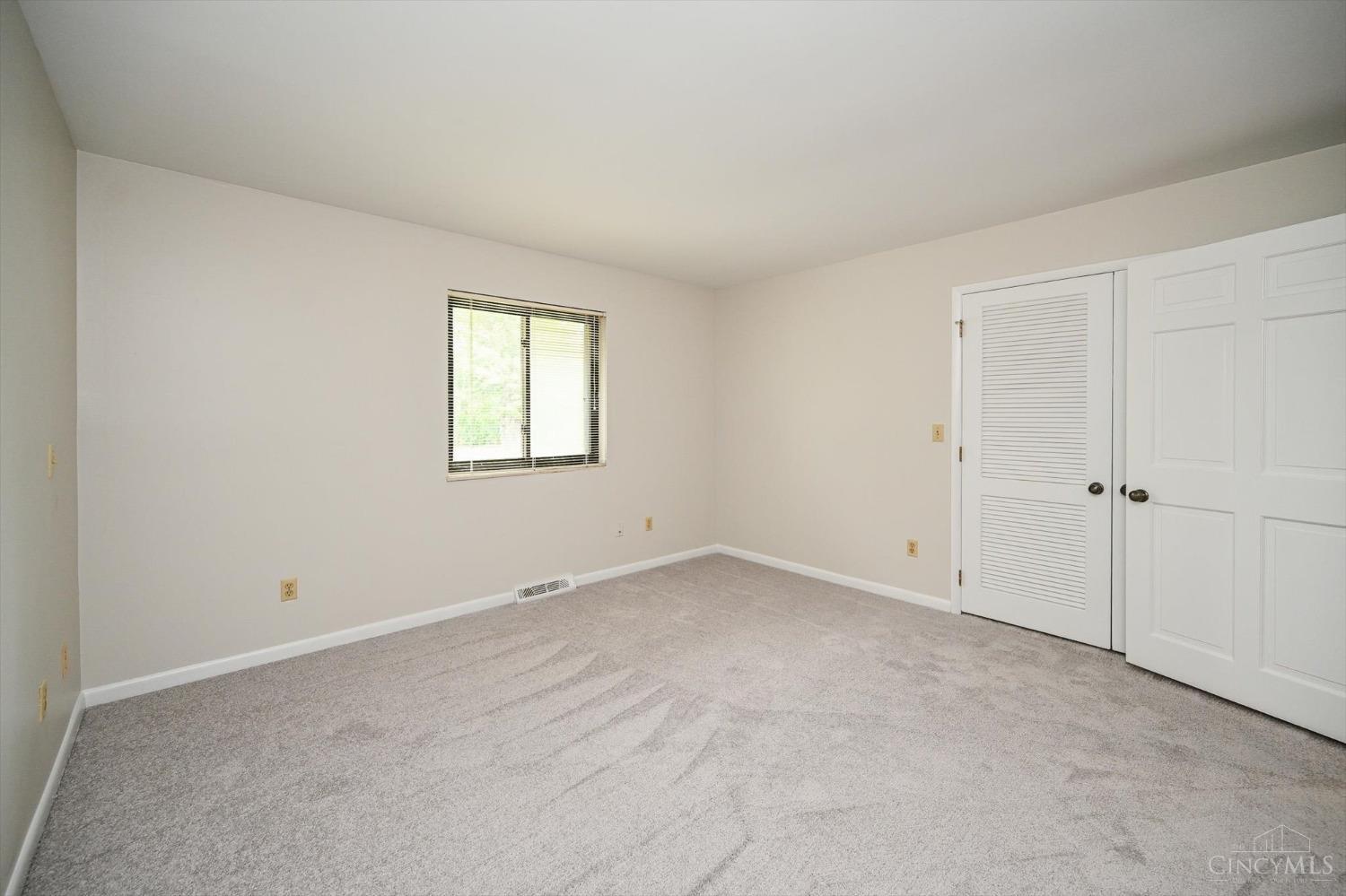 8290 Fields Ertel Road Mason, OH 45040 - Photo 24 of 36