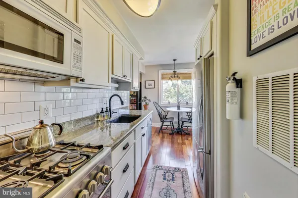 $1,975 | 2004 3rd Street Northeast, Unit 204, Washington, DC 20002