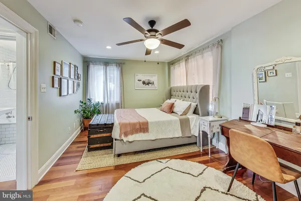 $1,975 | 2004 3rd Street Northeast, Unit 204, Washington, DC 20002