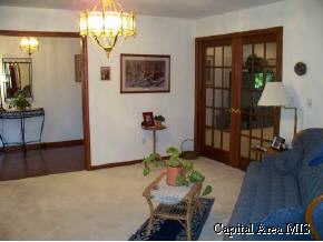 1677 Baldwin Road Jacksonville, IL 62650 - Photo 4 of 9