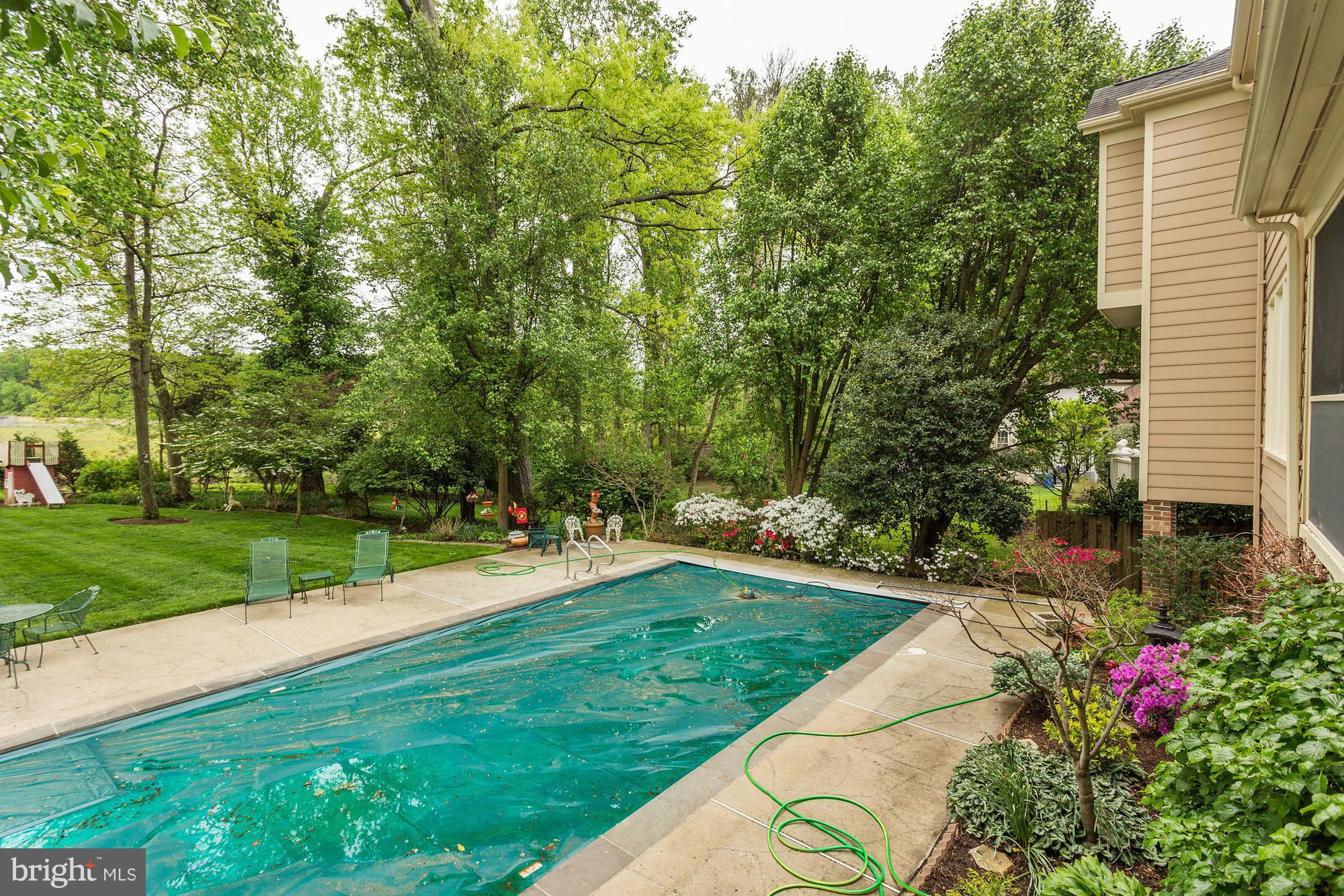 7213 Greentree Road Bethesda, MD 20817 - Photo 3 of 6 Exterior (Rear)