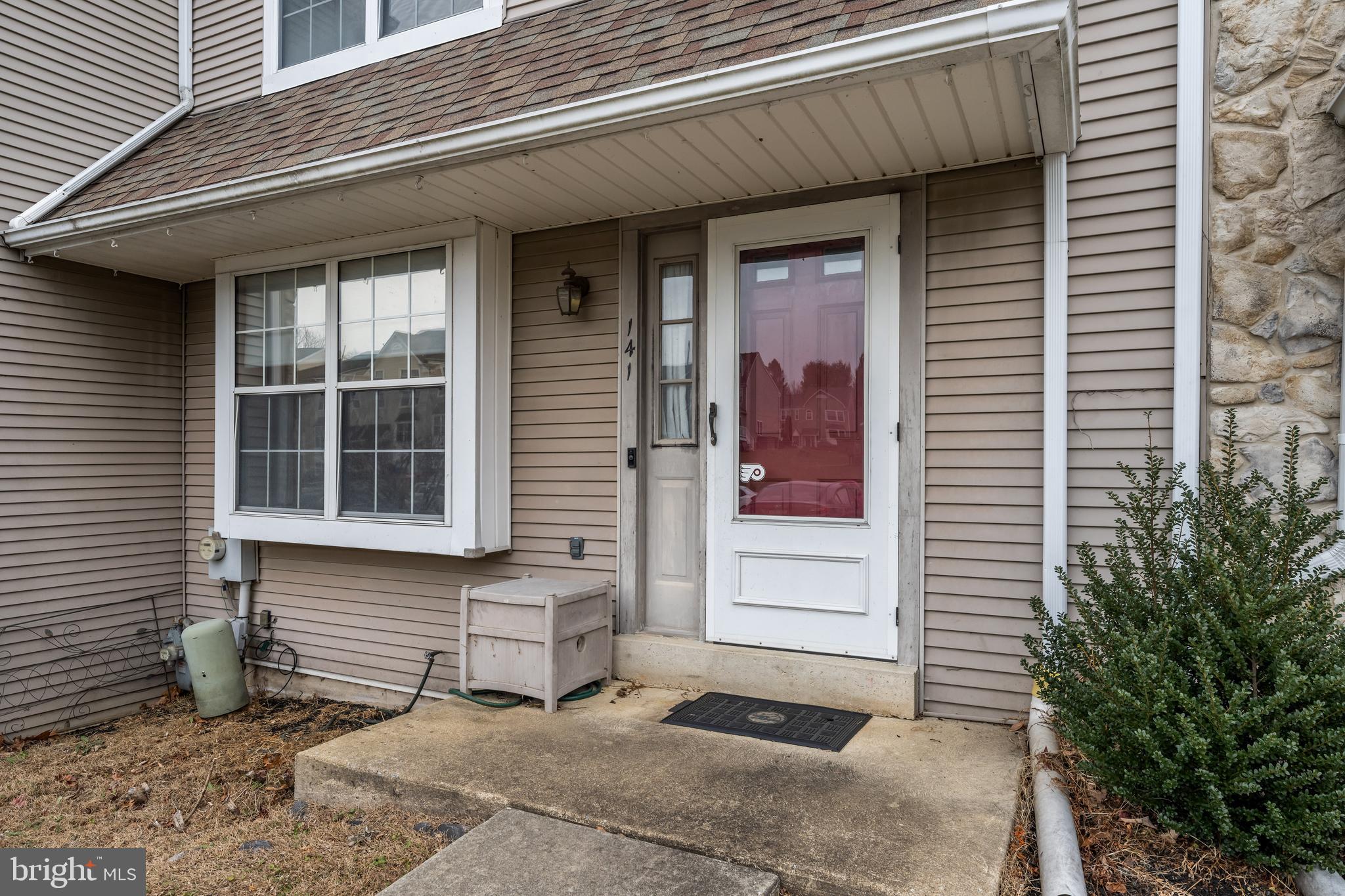 141 Marie Circle Aston, PA 19014 - Photo 3 of 34 Front Door
