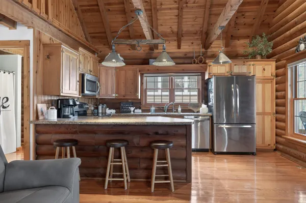 $790,000 | 555 Ln 221B Hamilton Lake, Hamilton, IN 46742