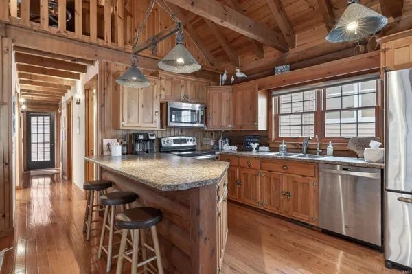 $790,000 | 555 Ln 221B Hamilton Lake, Hamilton, IN 46742