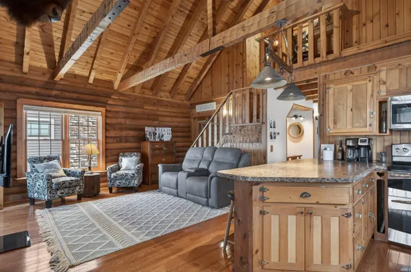 $790,000 | 555 Ln 221B Hamilton Lake, Hamilton, IN 46742