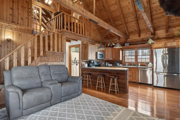 $790,000 | 555 Ln 221B Hamilton Lake, Hamilton, IN 46742