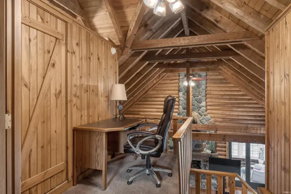 $790,000 | 555 Ln 221B Hamilton Lake, Hamilton, IN 46742