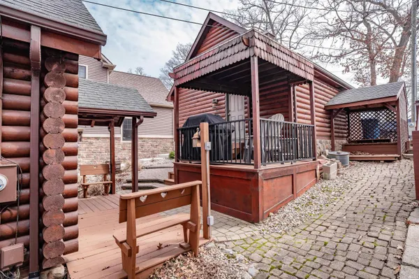 $790,000 | 555 Ln 221B Hamilton Lake, Hamilton, IN 46742