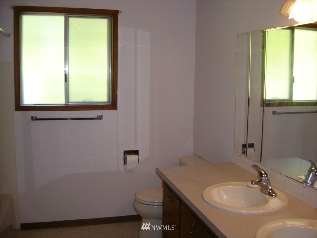 3211 McLeod Road Bellingham, WA 98225 - Photo 8 of 15 Gallery Image 8