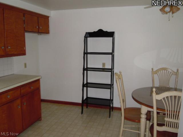 21863 Louis Road Bedford, OH 44146 - Photo 15 of 25 Unit 3 kitchen