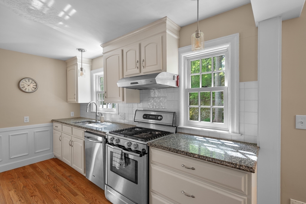 77 Shelton Road Swampscott, MA 01907 - Photo 15 of 40