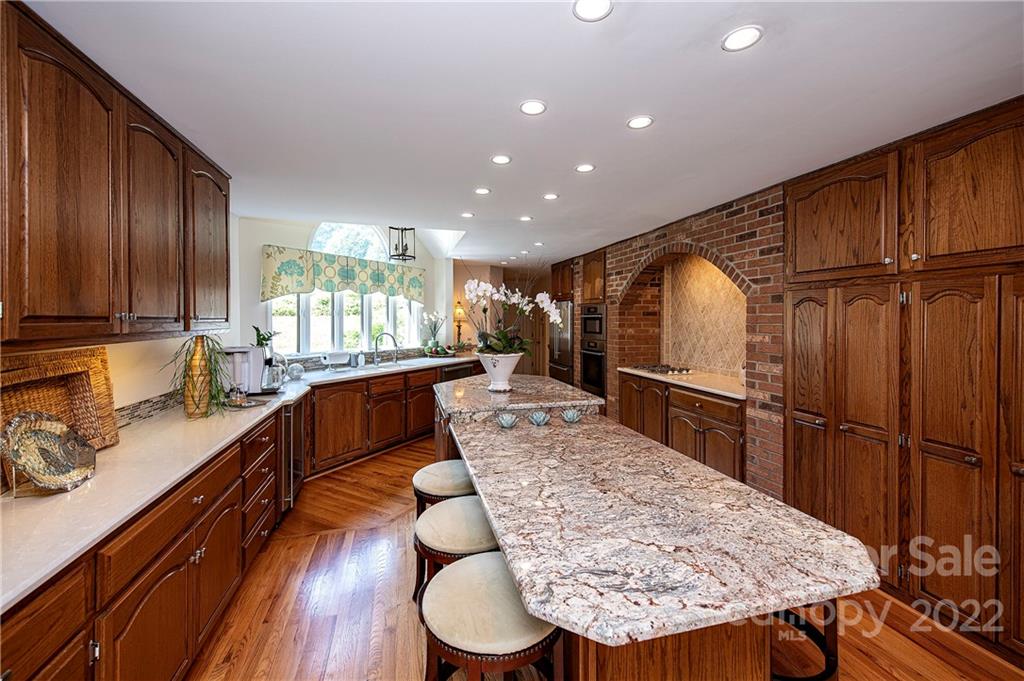 7157 Signer Road Charlotte, NC 28278 - Photo 11 of 35 Gallery Image 11