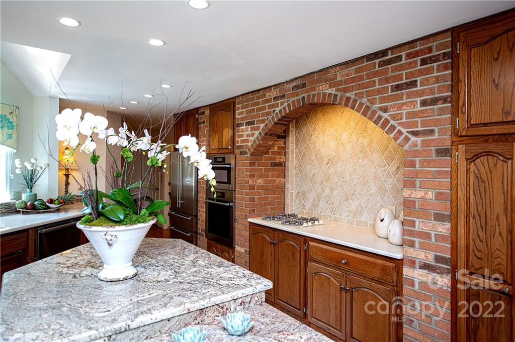 7157 Signer Road Charlotte, NC 28278 - Photo 12 of 35 Gallery Image 12