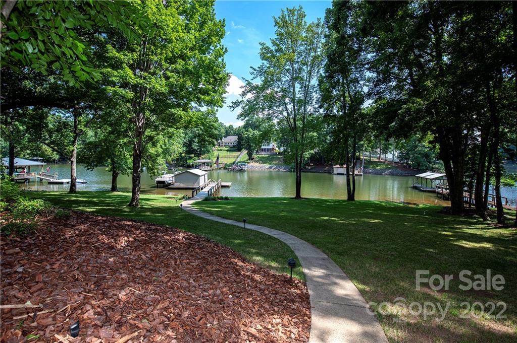 7157 Signer Road Charlotte, NC 28278 - Photo 32 of 35 Gallery Image 32