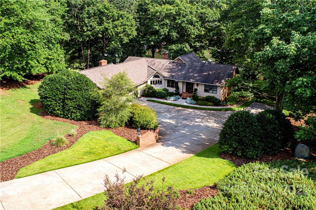 7157 Signer Road Charlotte, NC 28278 - Photo 5 of 35 Gallery Image 5