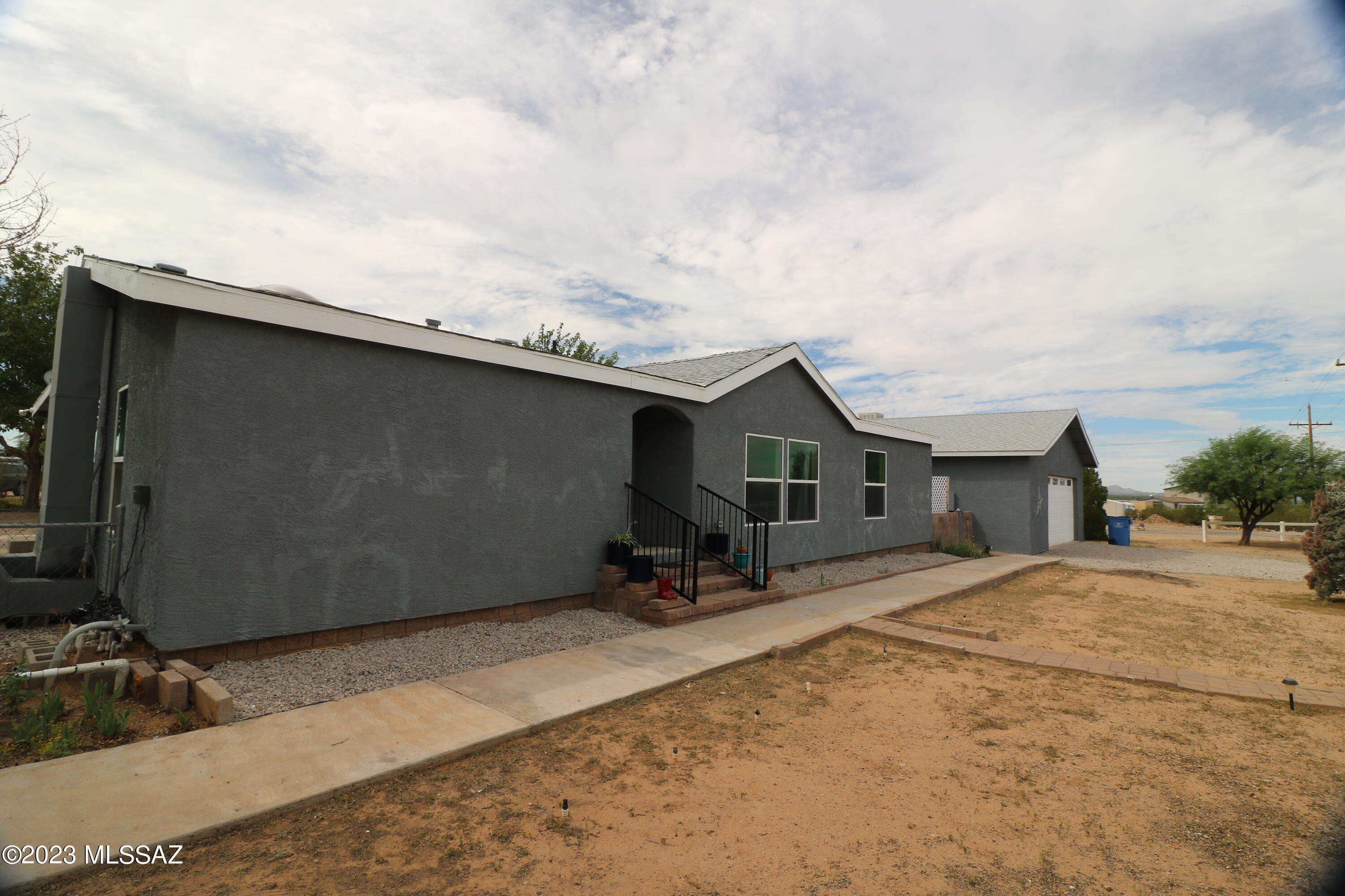 12481 West Mile Wide Road Tucson, AZ 85743 - Photo 2 of 36 Gallery Image 2