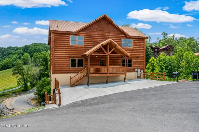 $1,699,000 | 3303 Grace Way, Sevierville, TN 37876