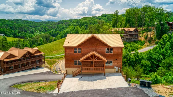 $1,699,000 | 3303 Grace Way, Sevierville, TN 37876