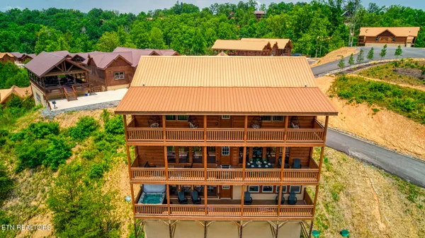 $1,699,000 | 3303 Grace Way, Sevierville, TN 37876