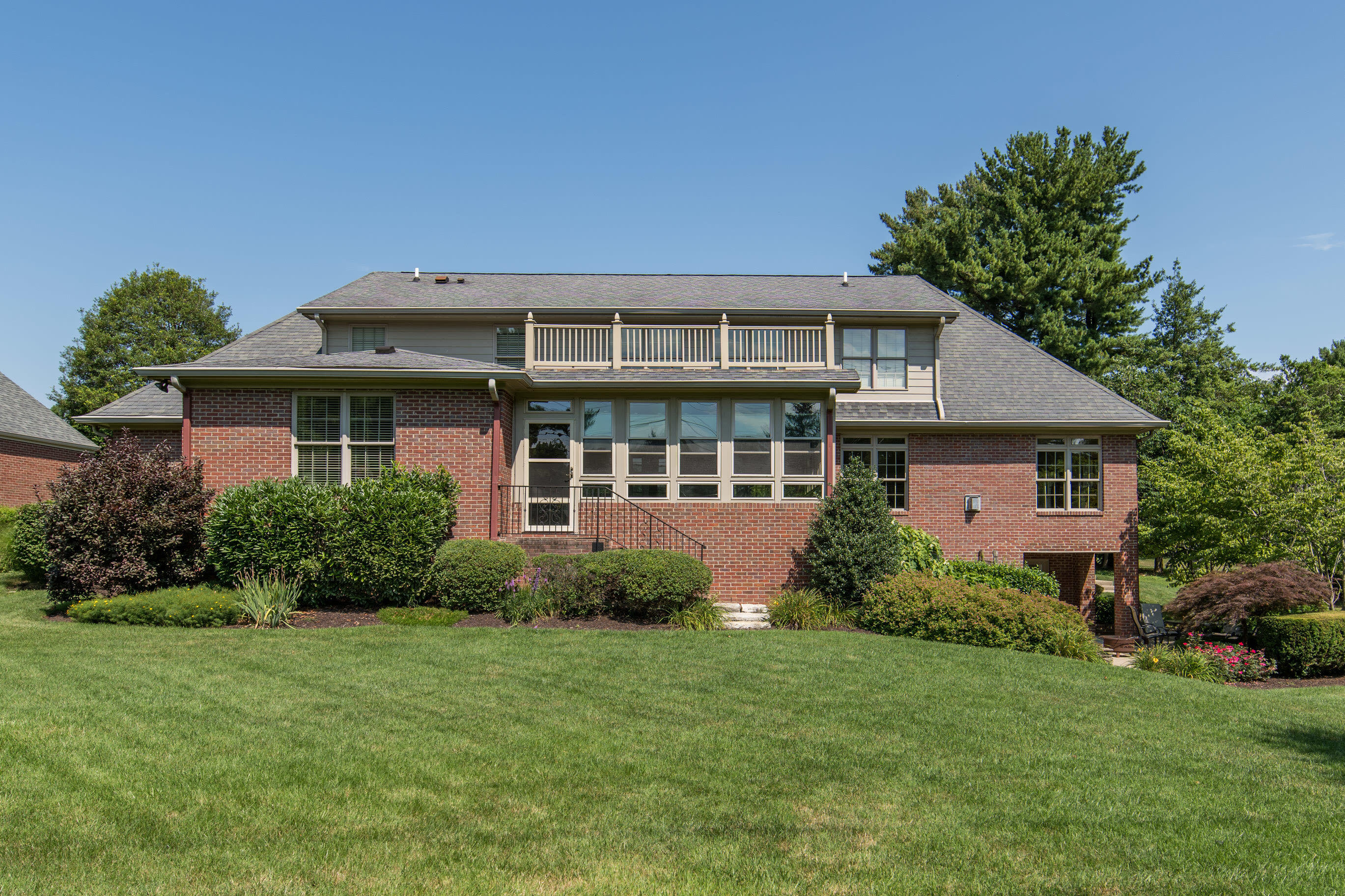 208 Clinton Road Lexington, KY 40502 - Photo 61 of 72 20220712-208-Clinton-Rd--019