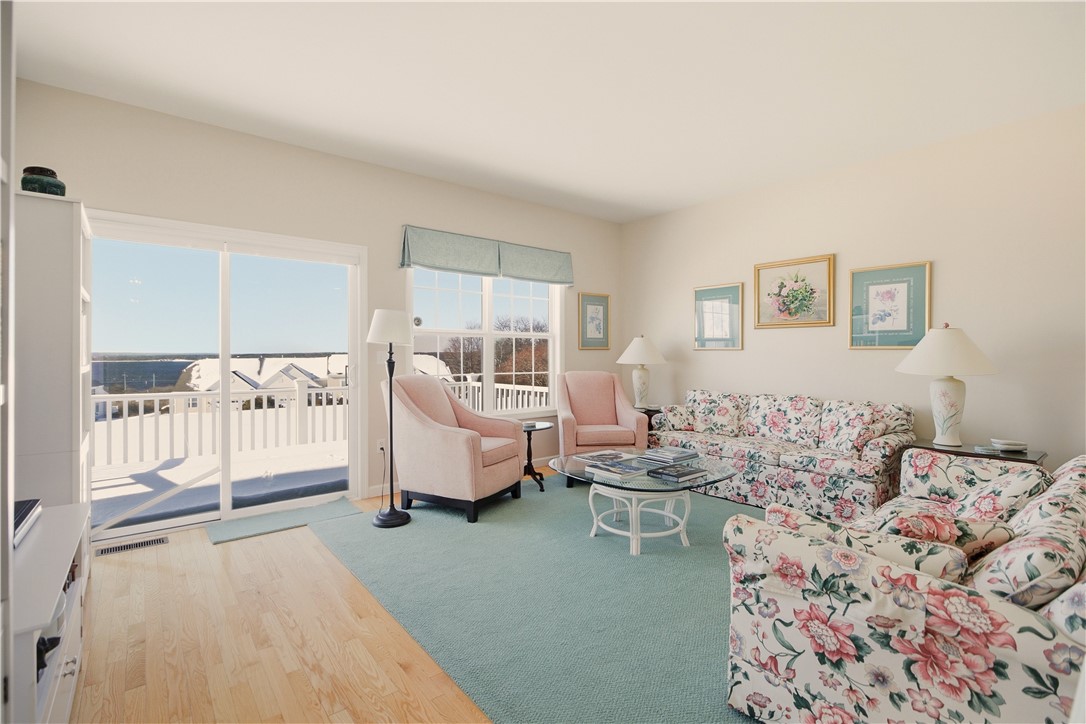 219 Rolling Hill Road, Unit 219 Portsmouth, RI 02871 - Photo 14 of 40