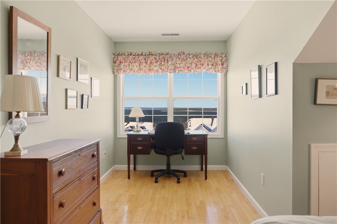 219 Rolling Hill Road, Unit 219 Portsmouth, RI 02871 - Photo 31 of 40