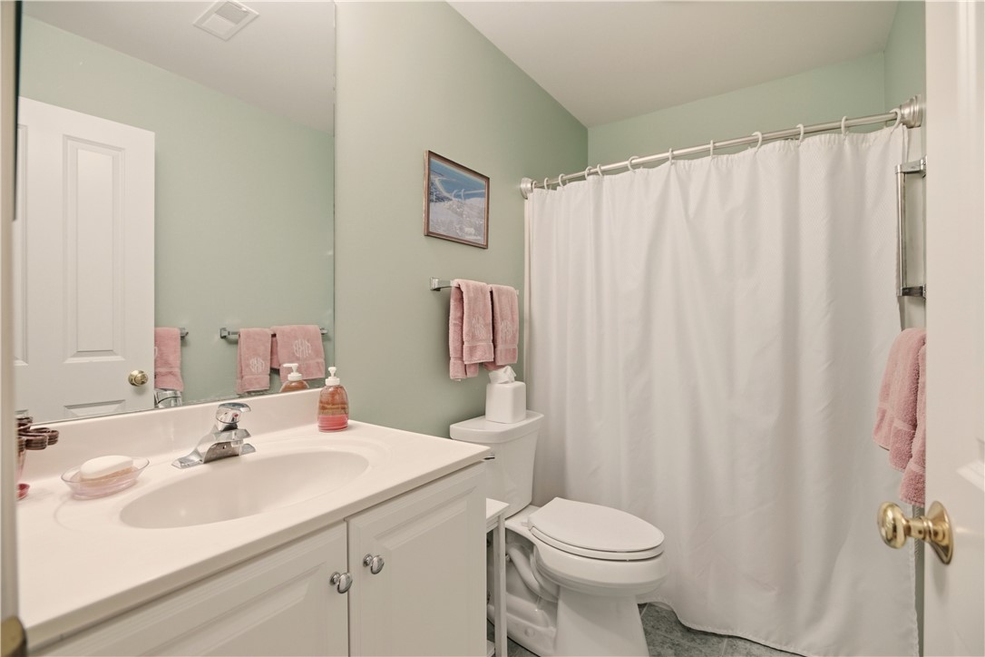 219 Rolling Hill Road, Unit 219 Portsmouth, RI 02871 - Photo 33 of 40