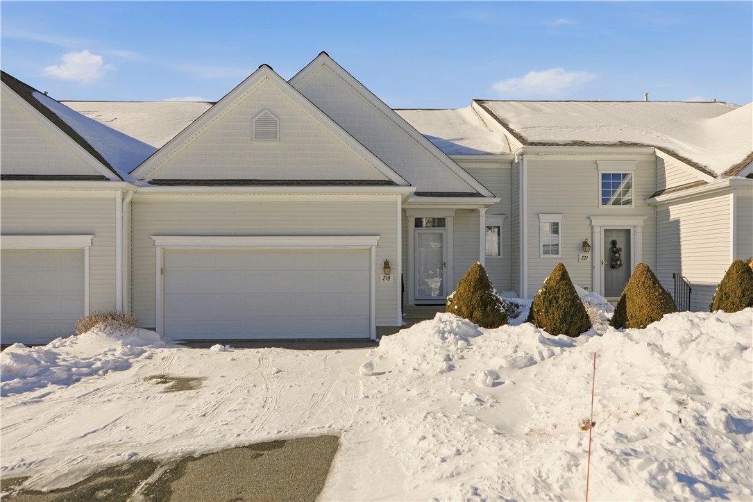 219 Rolling Hill Road, Unit 219 Portsmouth, RI 02871 - Photo 4 of 40