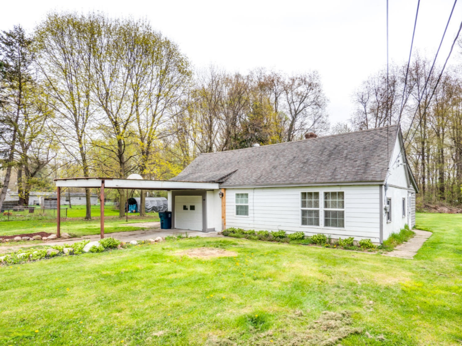 455 Elliot Road Kalamazoo, MI 49048 - Photo 1 of 36 P1199963_fused