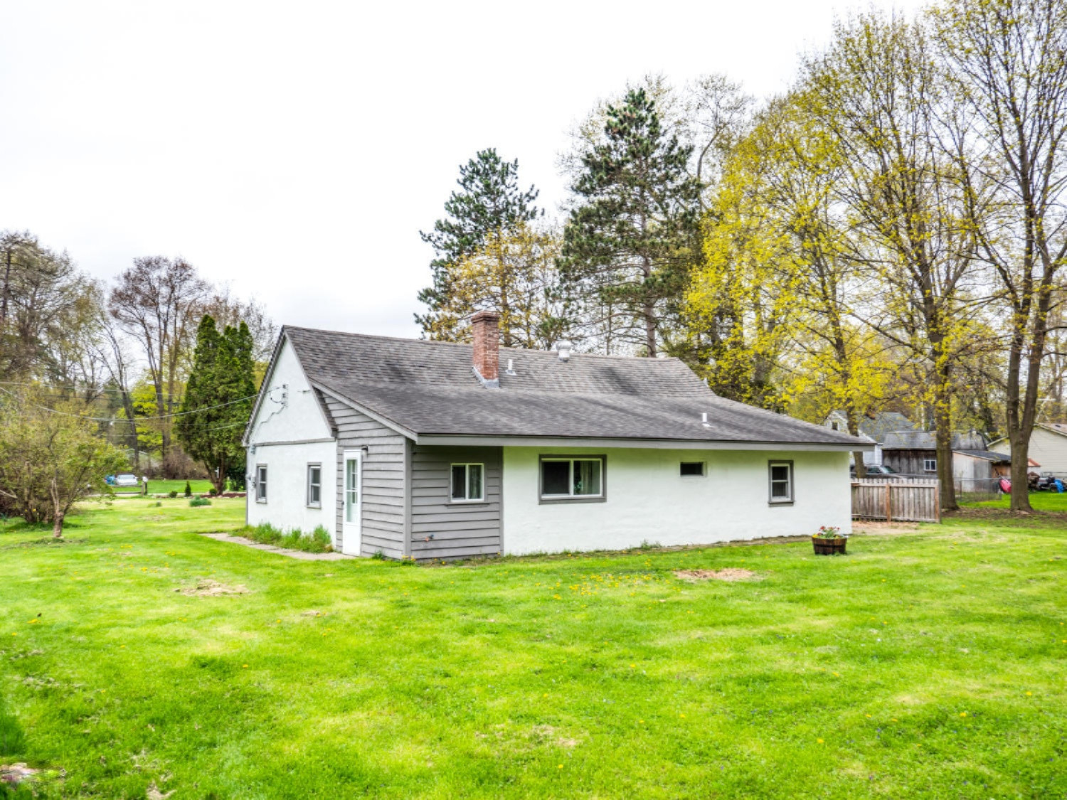 455 Elliot Road Kalamazoo, MI 49048 - Photo 29 of 36 P1199938_fused