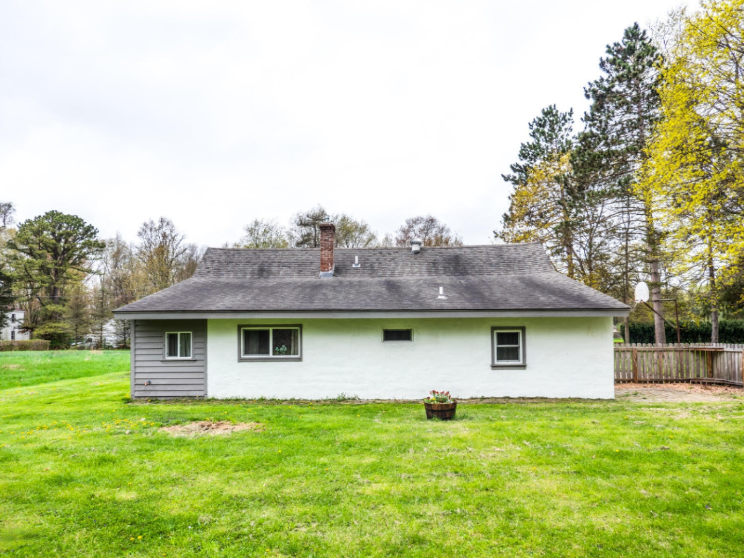 455 Elliot Road Kalamazoo, MI 49048 - Photo 30 of 36 P1199933_fused