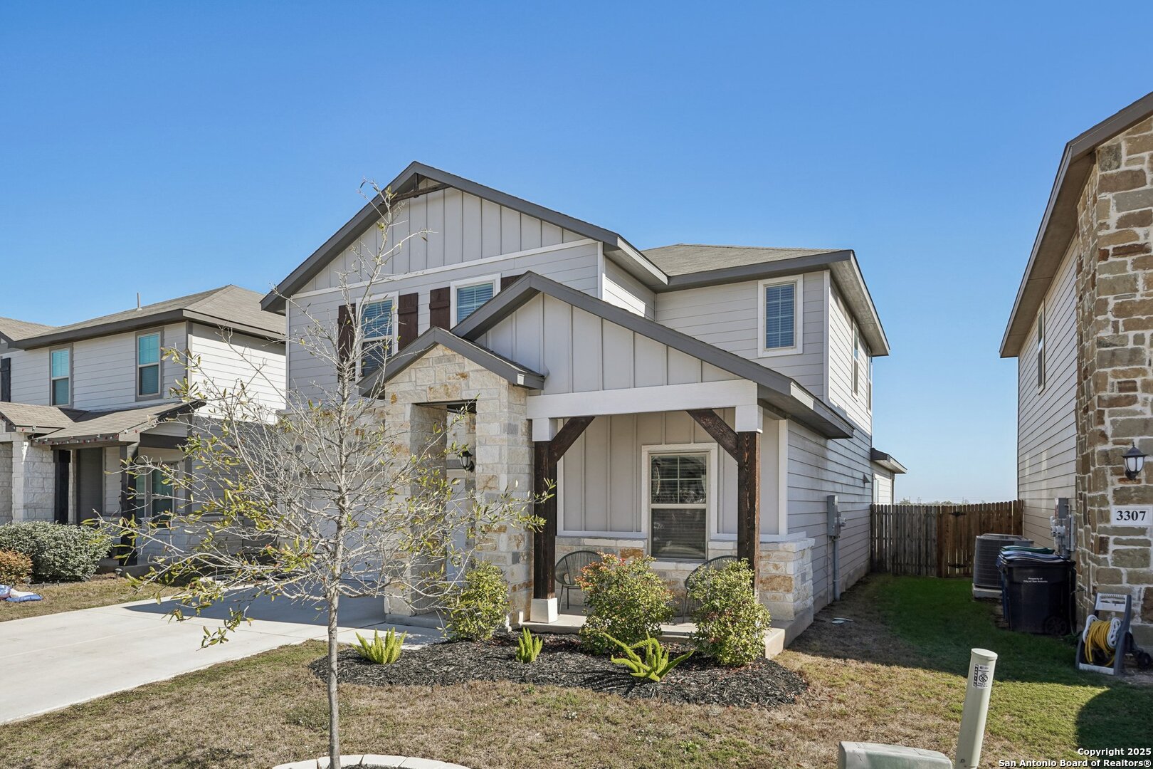 3311 Junction Bay Converse, TX 78109 - Photo 3 of 50 a front view of a house with garden