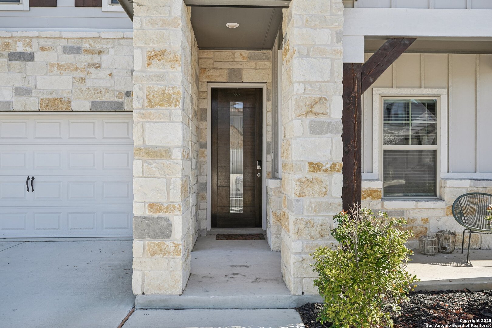 3311 Junction Bay Converse, TX 78109 - Photo 4 of 50 a front view of a house with a yard