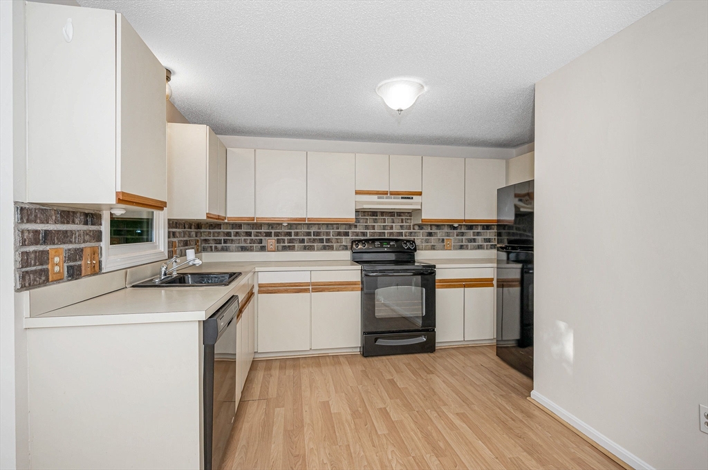 189 Turnpike Road, Unit 189 Chelmsford, MA 01824 - Photo 11 of 32 Gallery Image 11