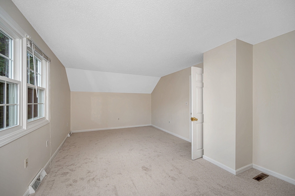 189 Turnpike Road, Unit 189 Chelmsford, MA 01824 - Photo 17 of 32 Gallery Image 17