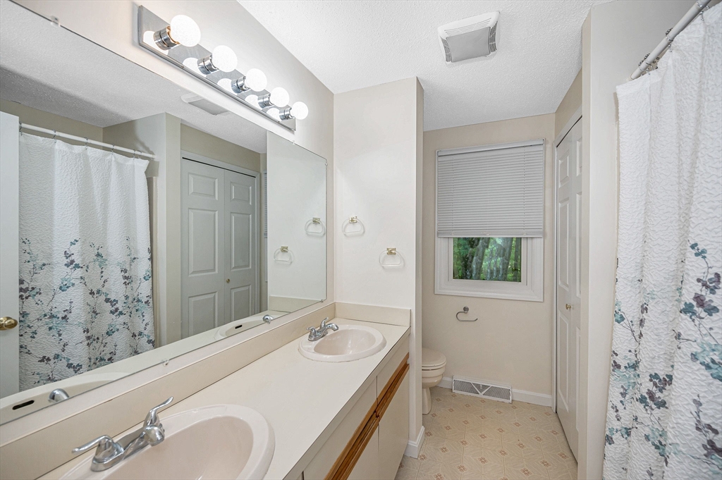 189 Turnpike Road, Unit 189 Chelmsford, MA 01824 - Photo 21 of 32 Gallery Image 21